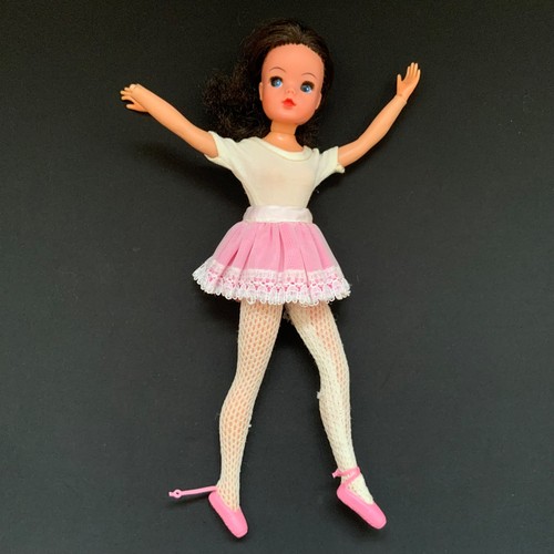 Vintage sindy doll ballerina - sindy,